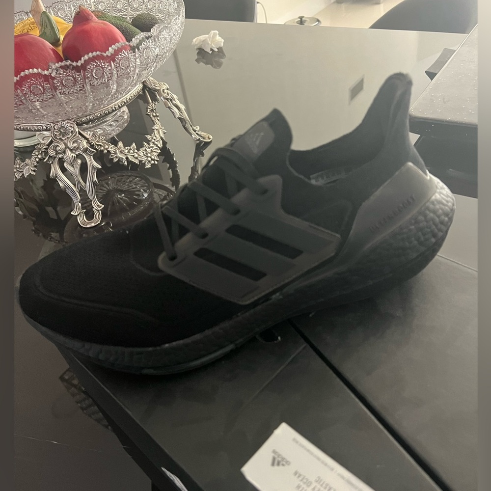 Adidas ultra boost 21 all black brand new in box size 11.5